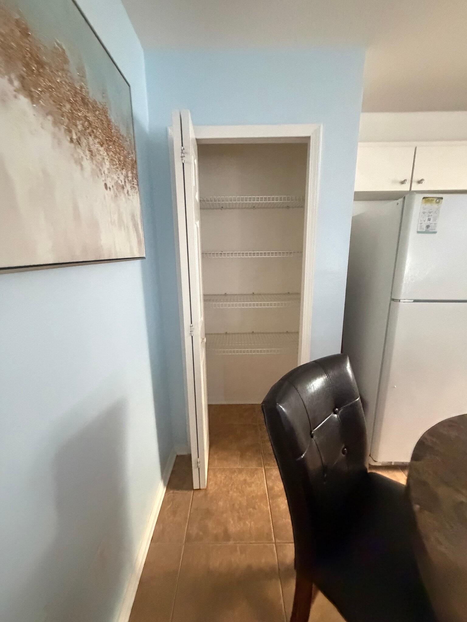 Building Photo - 16131 Loneoak View Dr