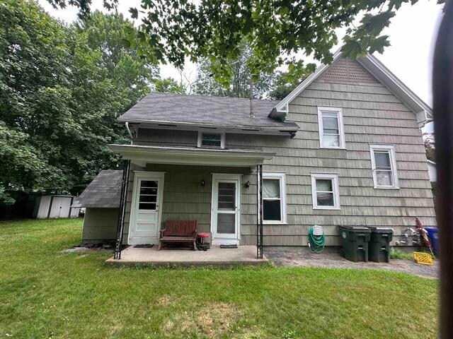 Primary Photo - 67 Riddle St