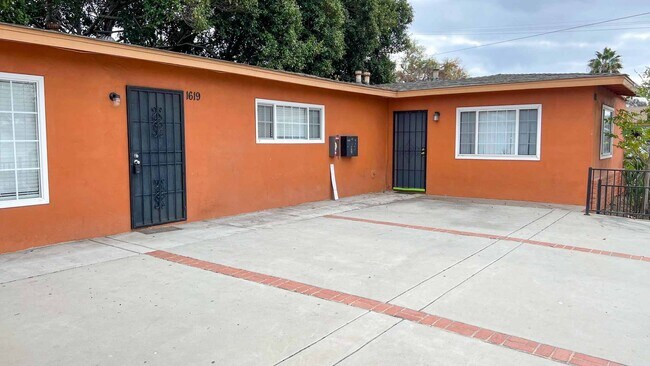 Building Photo - BV 38th Street