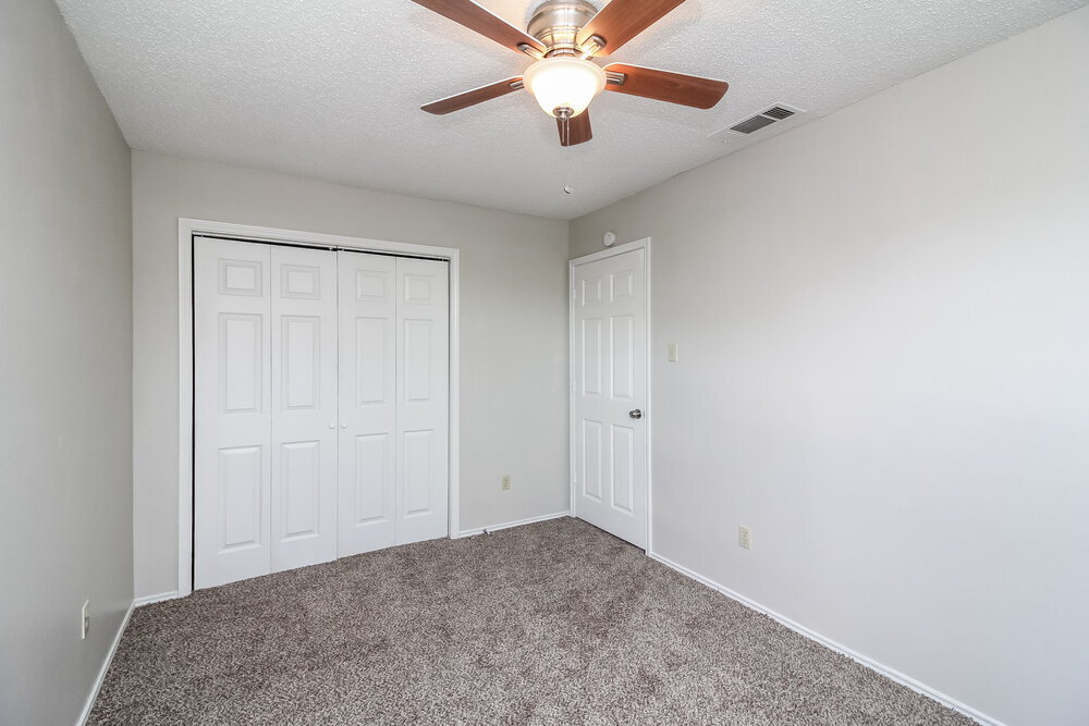 Building Photo - 927 Aspen Dr
