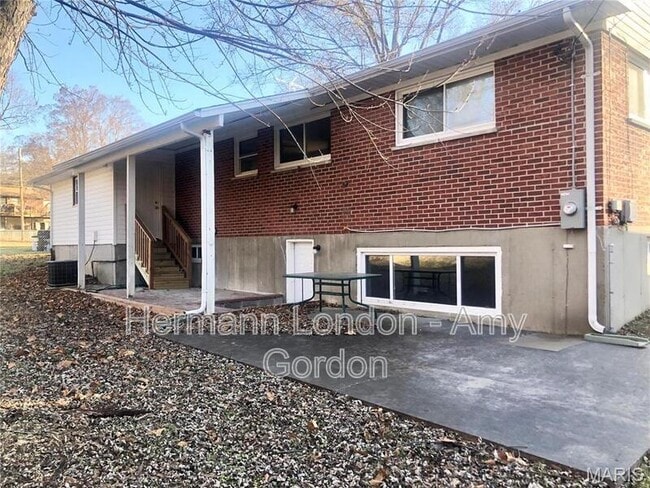 Building Photo - 10729 Waycroff Dr