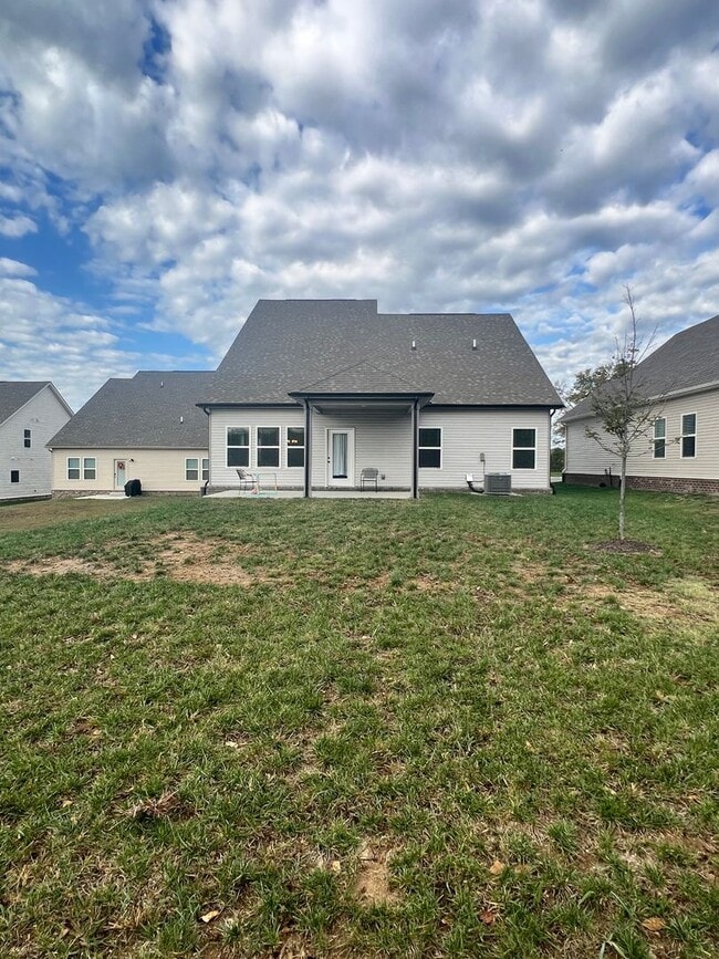 Building Photo - 312 Traywick Pl