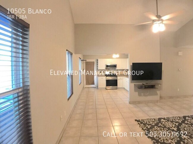 Building Photo - 10505 Blanco-