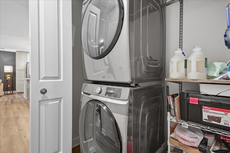 Building Photo - 4528 Somerdale Ln