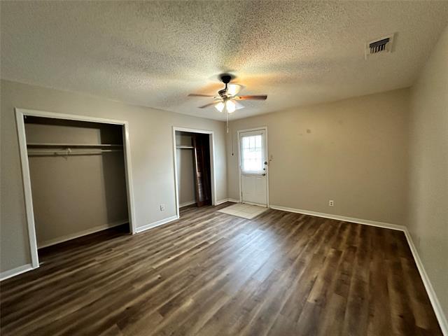 Building Photo - 407 Maple St