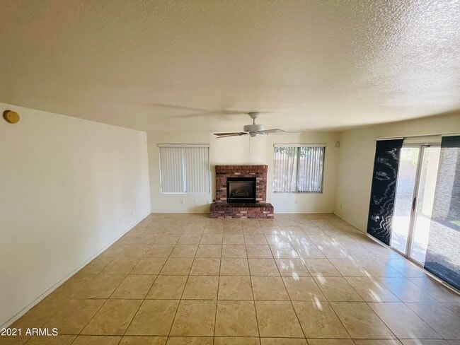 Building Photo - 1604 W Enfield Way