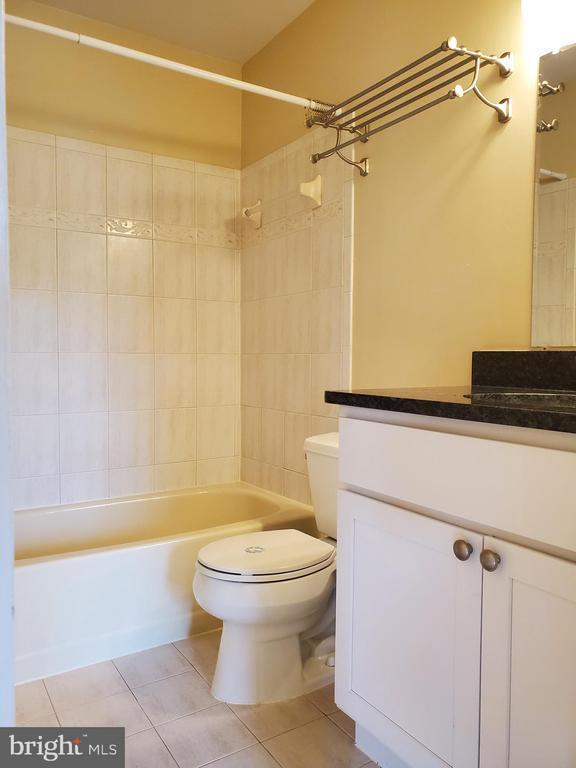 Building Photo - 14920 Forest Landing Cir