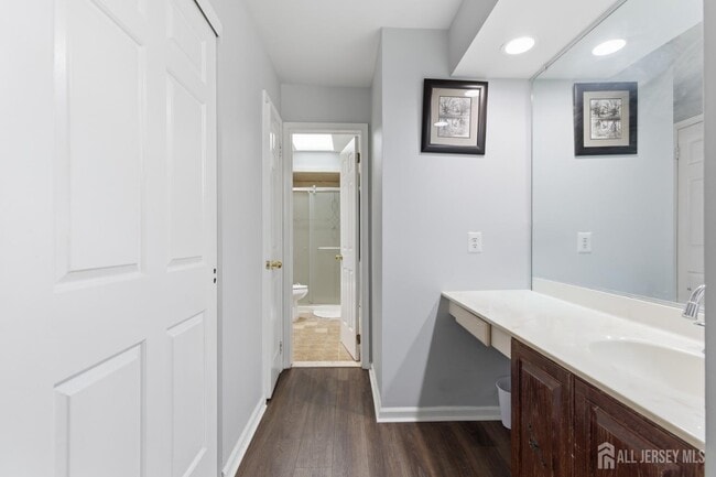 Building Photo - 2804 Cricket Cir