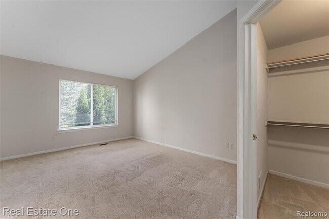 Building Photo - 4721 Carrington Dr