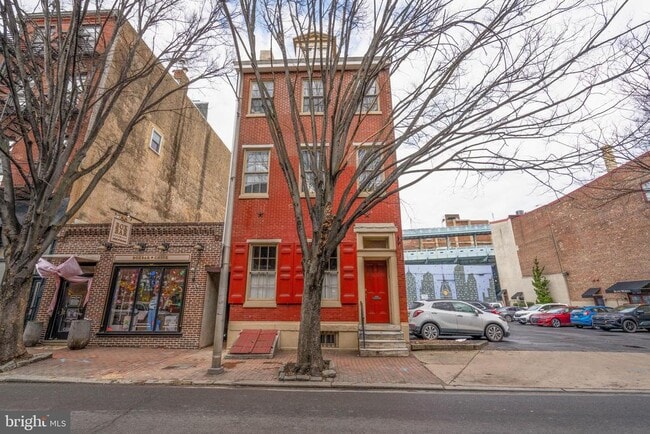 Building Photo - 239 Race St