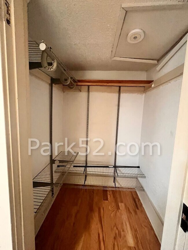 Building Photo - Beautiful Tacoma Single Family Home