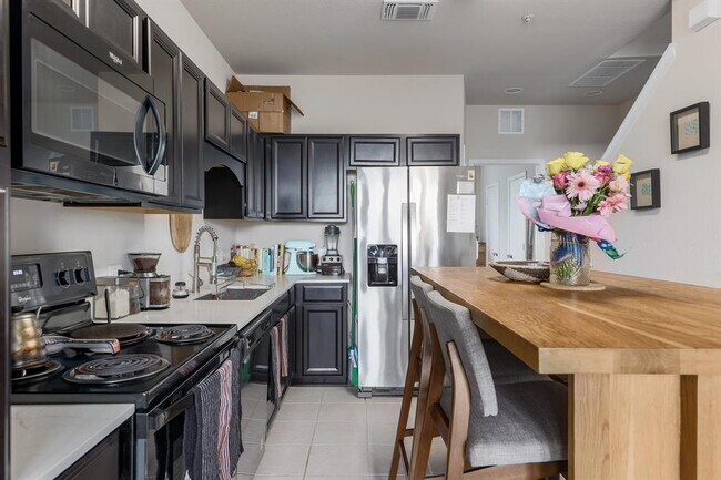 Building Photo - 4340 Attra St