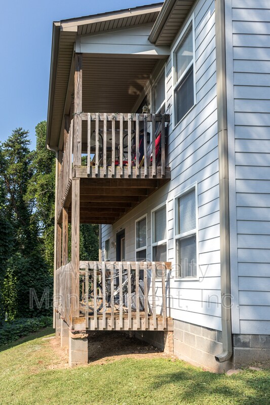 616 N Cunningham Rd 616 N Cunningham Rd Seymour TN 37865 Apartment