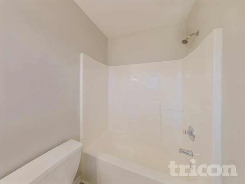 Building Photo - 500 Rockhaven Dr