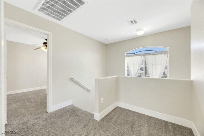 Building Photo - 7228 Quarterhorse Ln