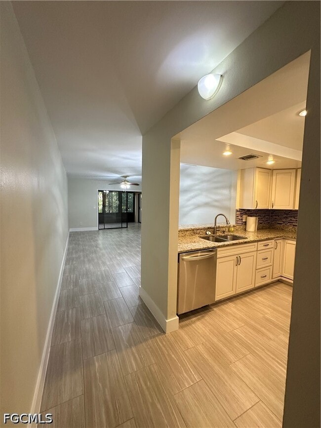 Building Photo - 6136 Whiskey Creek Dr