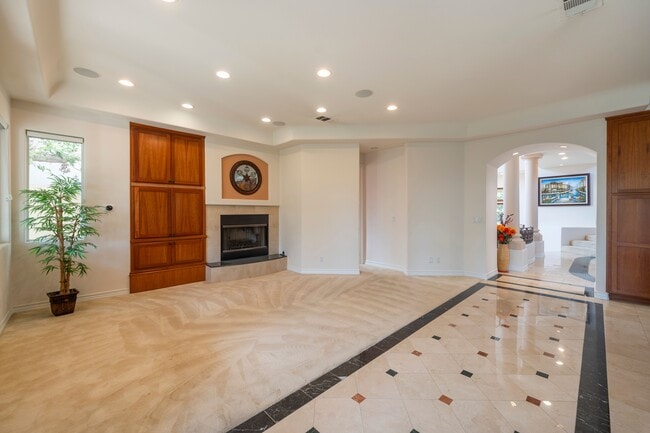 Building Photo - 1300 Elm Ave