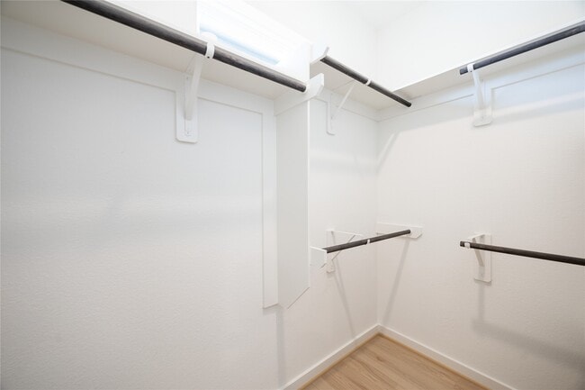 Building Photo - 2031 Longmire Villas Ct