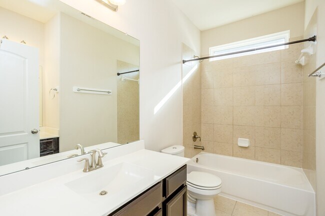 Building Photo - 4622 Regal Shadow Ln