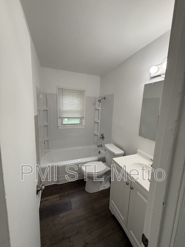 Building Photo - 319 Reasor Dr