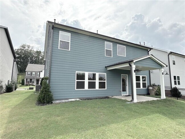 Building Photo - 207 Foxhill Dr