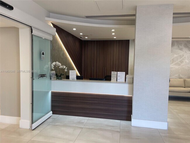 Building Photo - 3001 S Ocean Dr