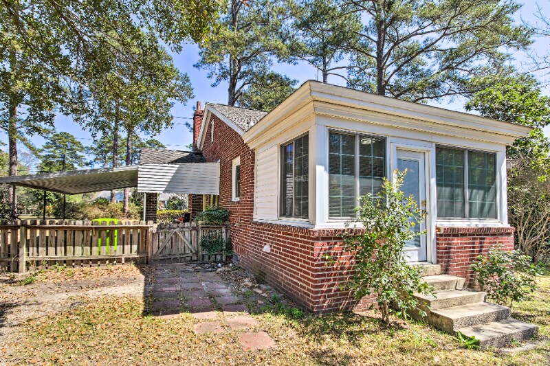 Building Photo - 609 Suber St
