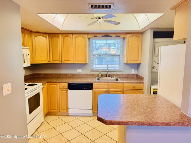 Building Photo - 3135 Shady Dell Ln