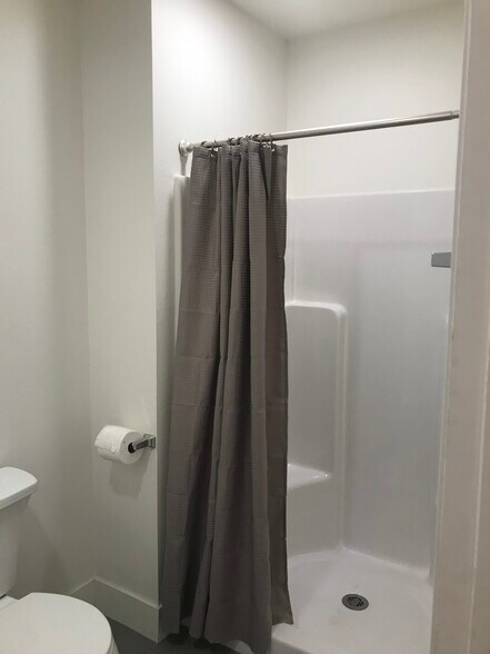 Building Photo - 4230 Quail Rd