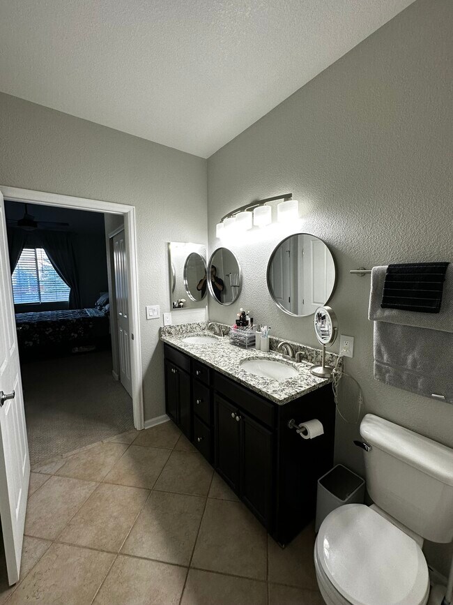 Building Photo - 4045 S Crystal Cir