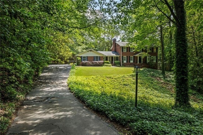 Building Photo - 4243 McClatchey Cir NE