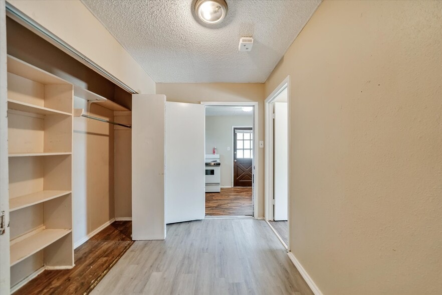 Building Photo - 15278 Mesquite Trl