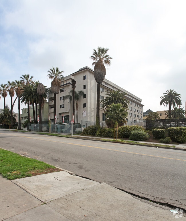 Primary Photo - West View