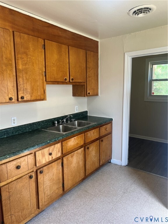 Building Photo - 2107 Johnson St