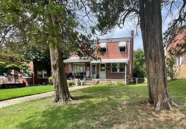 Building Photo - 3913 Wilke Ave