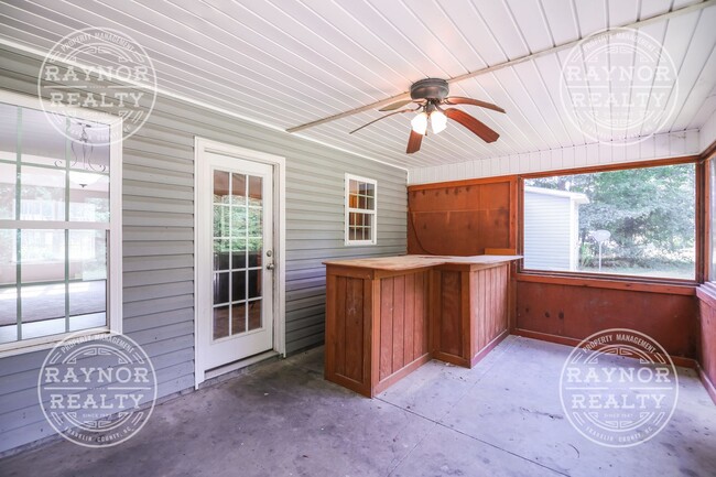 Building Photo - Unbelievable Value - Ranch with 4 Bedrooms...