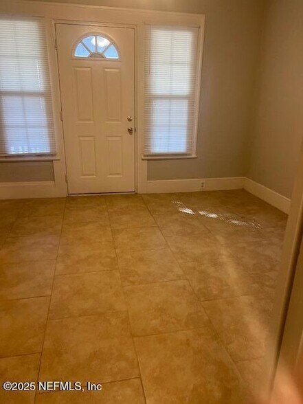 Building Photo - 2652 Post St