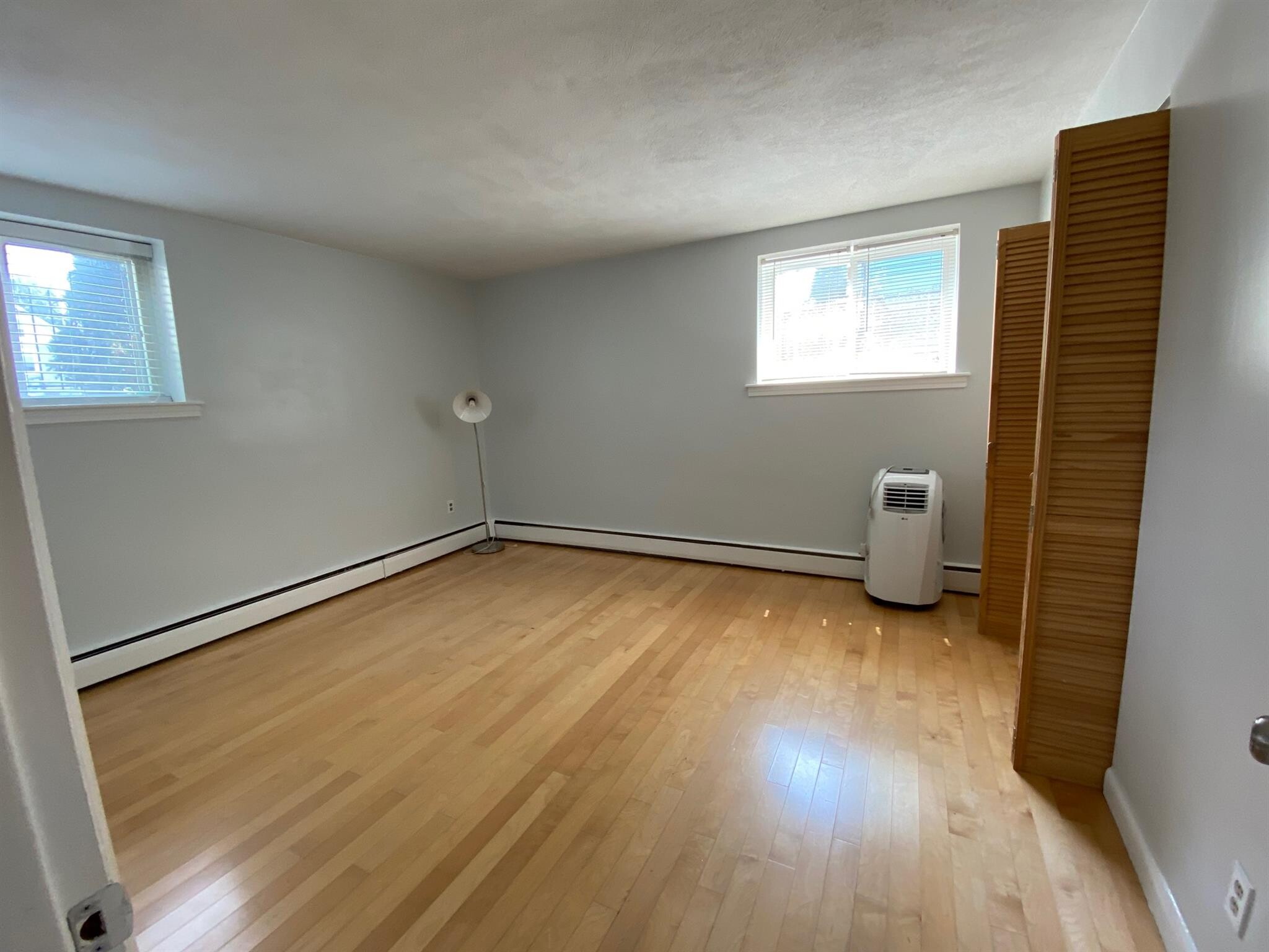 Building Photo - 123 Inman St