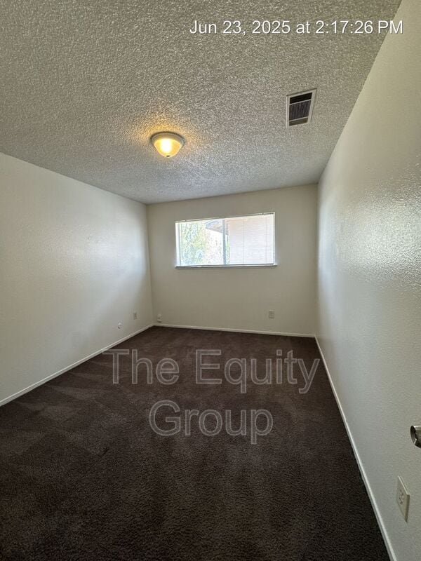 Building Photo - 2115 W Inyo Ave
