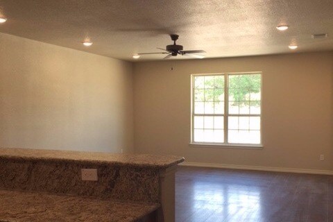 Building Photo - 6106 Boxelder Trail