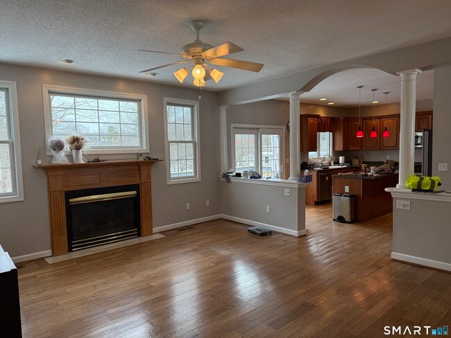 Building Photo - 104 Valley View Rd