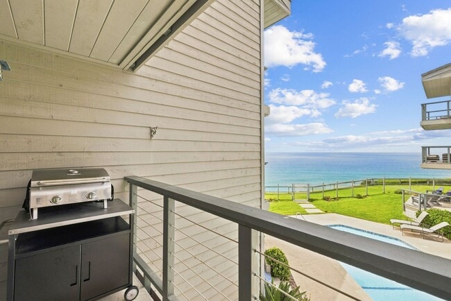 Building Photo - 940 Sealane Dr