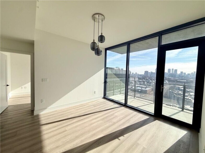 Building Photo - 788 West Marietta St NW