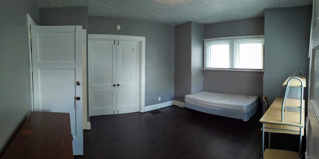 Downstairs Bedroom #4 - 916 E Stewart St