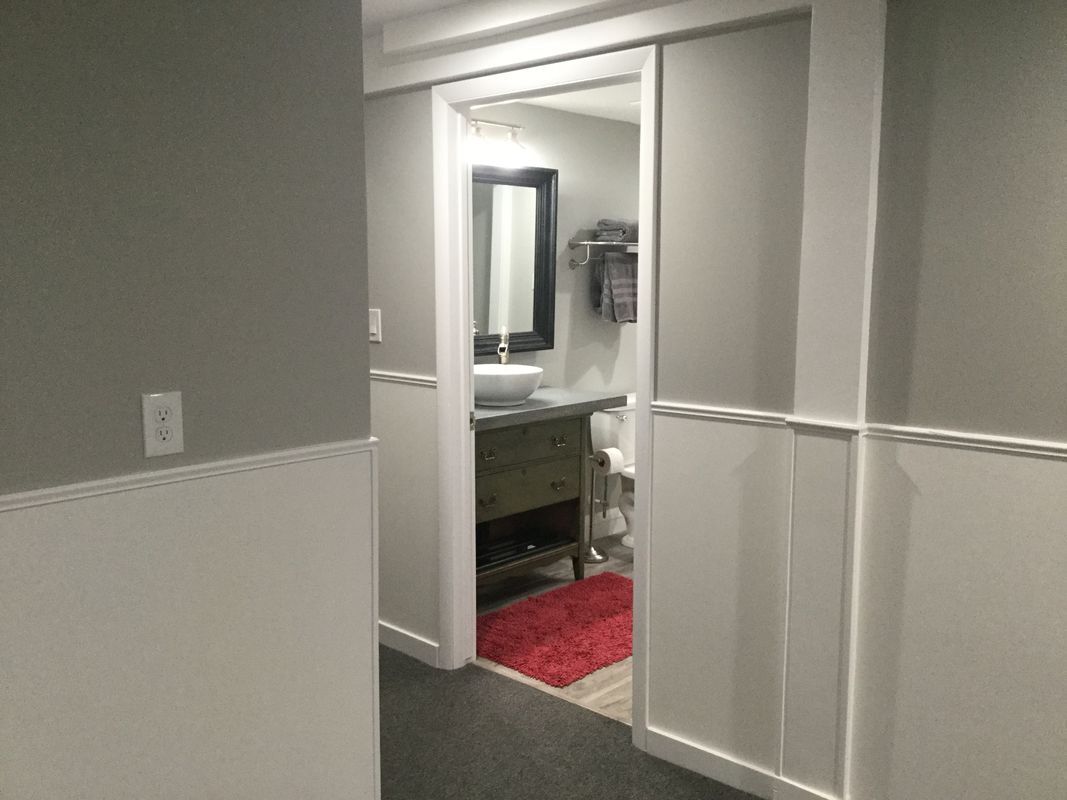 Building Photo - 2194-4300 4300 S St