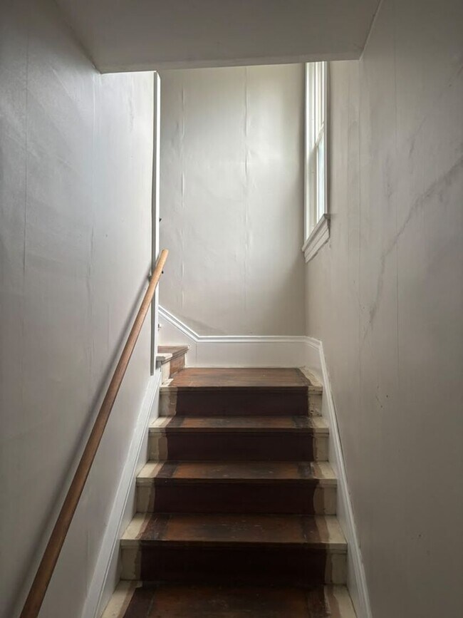 Building Photo - 1298 W.111th