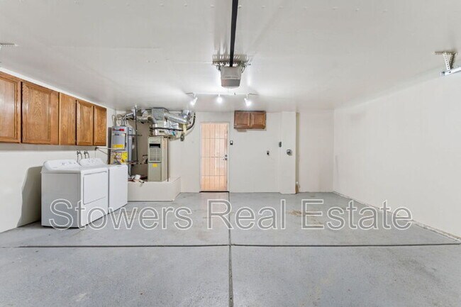 Building Photo - 2406 Talavera Dr