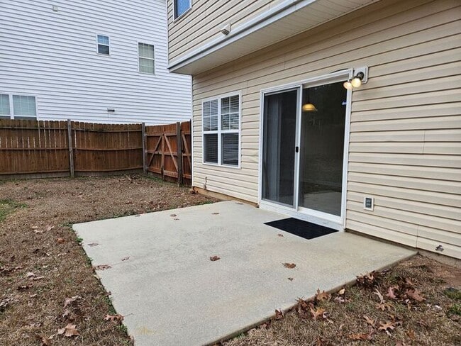 Building Photo - Bent Creek Plantation