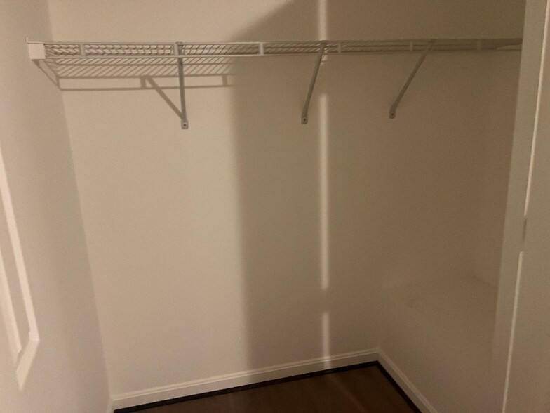 Building Photo - 22954 Fontwell Square