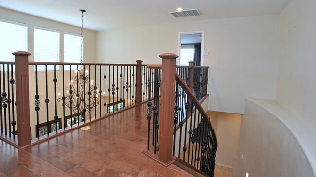 Building Photo - 4 Bedroom, 2.5 Bathroom in Oro Valley